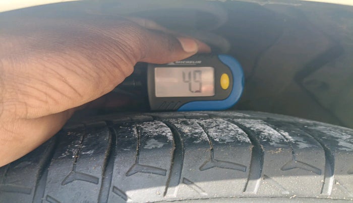 2016 Hyundai Verna FLUIDIC 4S 1.4 VTVT, Petrol, Manual, 51,745 km, tyre