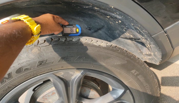 2020 Tata Harrier XZ 2.0L, Diesel, Manual, 1,76,857 km, tyre