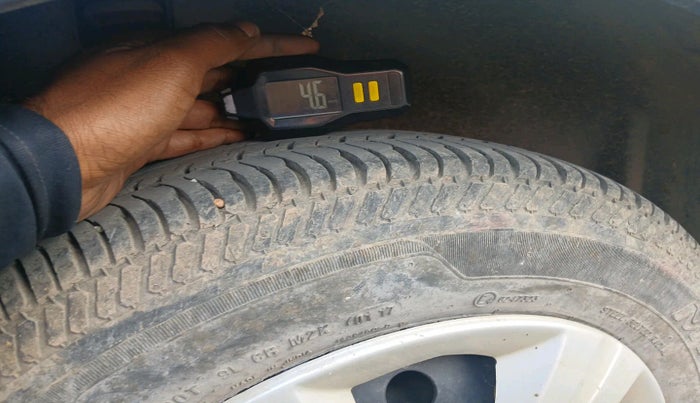 2010 Maruti Swift VDI, Diesel, Manual, 79,040 km, tyre