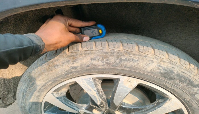 2018 Maruti Vitara Brezza VDI, Diesel, Manual, 38,067 km, tyre