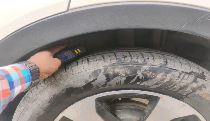2018 Tata NEXON XZ PLUS DIESEL, Diesel, Manual, 1,76,292 km, tyre