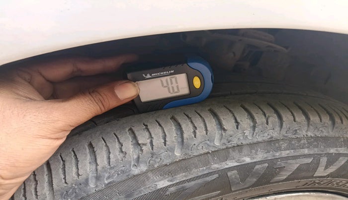 2017 Ford New Figo TITANIUM1.5 DIESEL, Diesel, Manual, 1,53,390 km, tyre