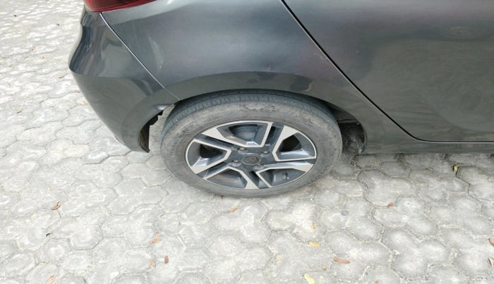 2021 Tata Tiago XZA PLUS PETROL, Petrol, Automatic, 77,135 km, tyre