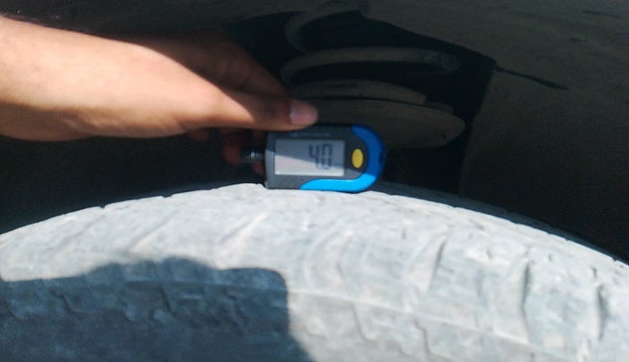 2015 Renault Duster 85 PS RXE DIESEL, Diesel, Manual, 97,588 km, tyre