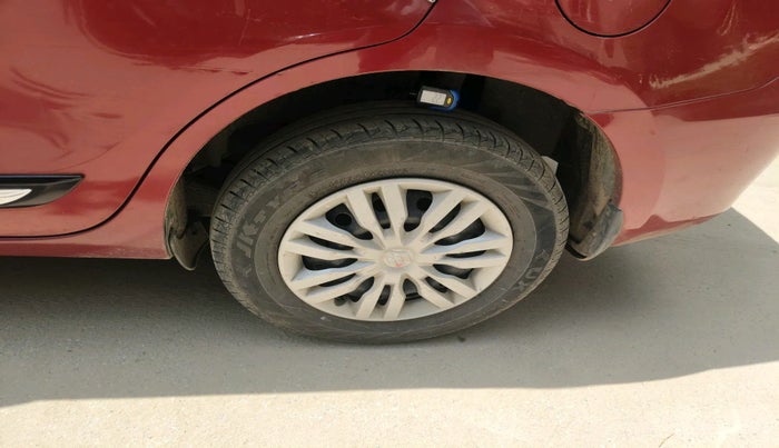 2021 Maruti Dzire VXI, Petrol, Manual, 1,07,195 km, tyre