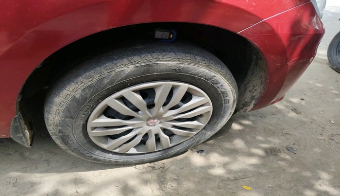 2021 Maruti Dzire VXI, Petrol, Manual, 1,07,195 km, tyre