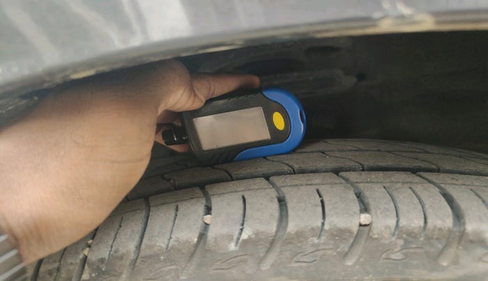 2012 Maruti Ertiga VDI, Diesel, Manual, 93,969 km, tyre