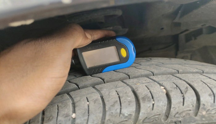 2012 Maruti Ertiga VDI, Diesel, Manual, 93,969 km, tyre