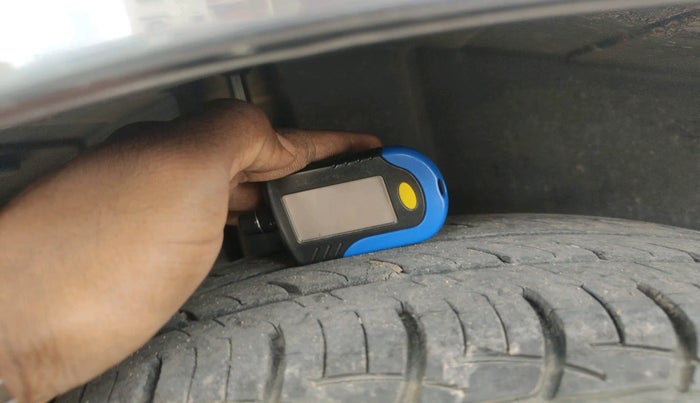 2012 Maruti Ertiga VDI, Diesel, Manual, 93,969 km, tyre