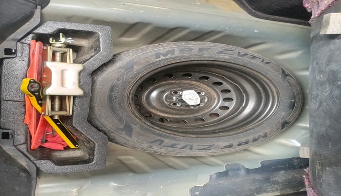 2017 Maruti Ciaz ZETA 1.4  MT PETROL, Petrol, Manual, 66,754 km, tyre