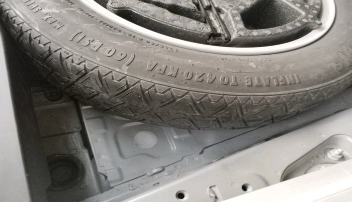 2018 BMW X5 XDRIVE 30 D, Diesel, Automatic, 1,98,570 km, tyre