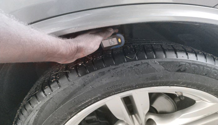 2018 BMW X5 XDRIVE 30 D, Diesel, Automatic, 1,98,570 km, tyre