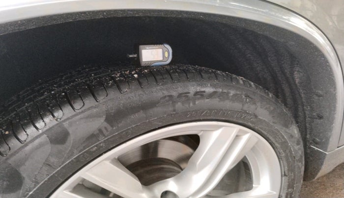 2018 BMW X5 XDRIVE 30 D, Diesel, Automatic, 1,98,570 km, tyre