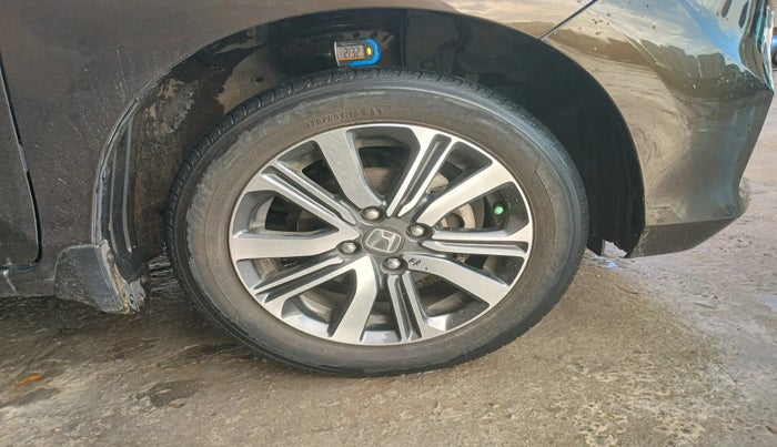 2023 Honda Amaze 1.2L I-VTEC VX, Petrol, Manual, 43,176 km, tyre