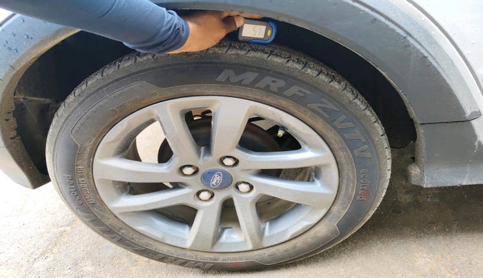 2019 Ford FREESTYLE TITANIUM 1.2 PETROL, Petrol, Manual, 65,342 km, tyre