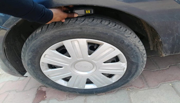 2011 Ford Figo TITANIUM 1.2 PETROL, Petrol, Manual, 31,986 km, tyre