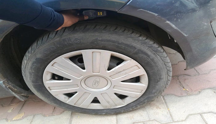 2011 Ford Figo TITANIUM 1.2 PETROL, Petrol, Manual, 31,986 km, tyre