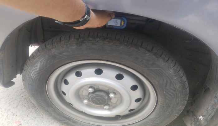 2011 Maruti Wagon R 1.0 LXI CNG, Petrol, Manual, 1,03,953 km, tyre