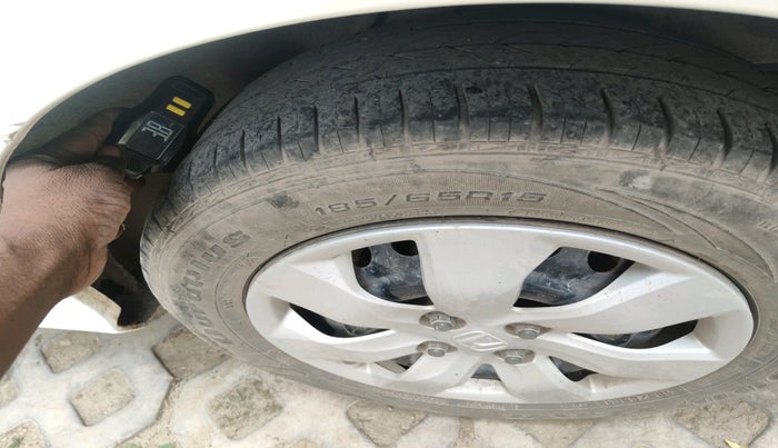 2014 Honda Mobilio 1.5L I-VTEC S, Petrol, Manual, 1,09,234 km, tyre