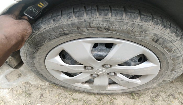 2014 Honda Mobilio 1.5L I-VTEC S, Petrol, Manual, 1,09,234 km, tyre