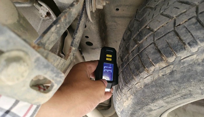 2015 Mahindra XUV500 W4, Diesel, Manual, 1,31,128 km, tyre