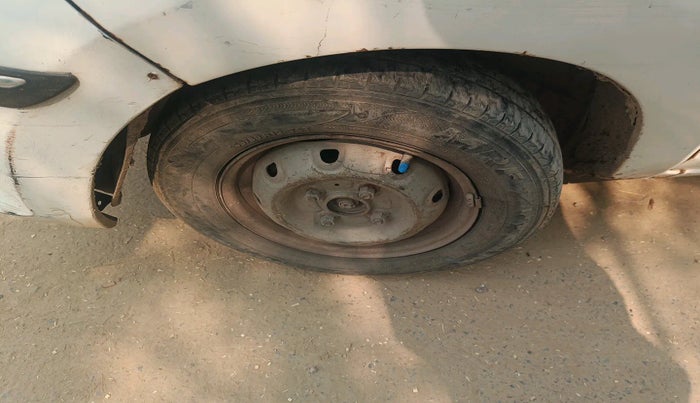 2013 Maruti Alto 800 LXI CNG, Petrol, Manual, 1,61,168 km, tyre