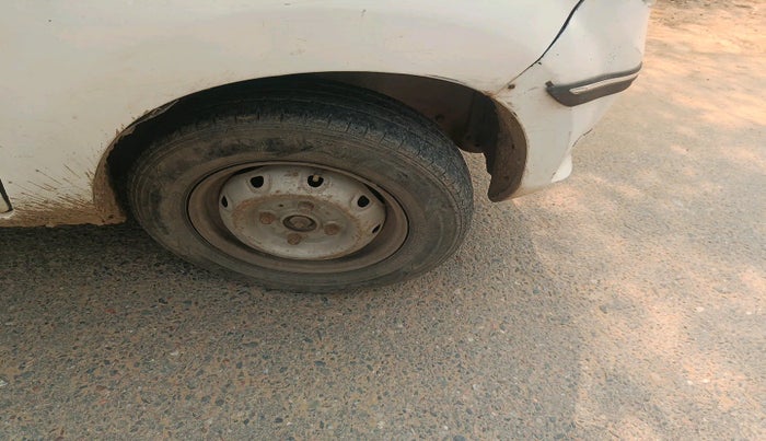 2013 Maruti Alto 800 LXI CNG, Petrol, Manual, 1,61,168 km, tyre