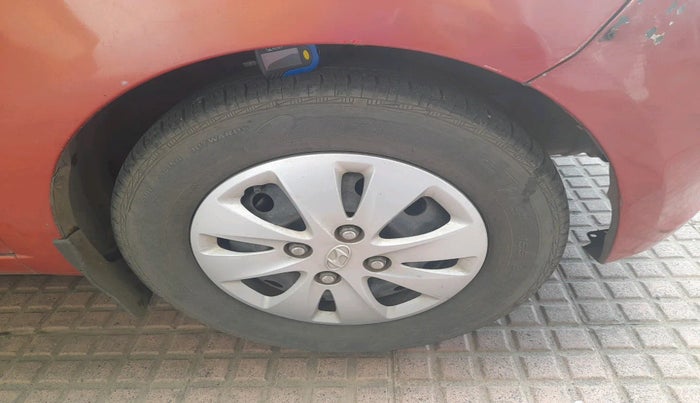 2011 Hyundai i10 MAGNA 1.2, Petrol, Manual, 49,592 km, tyre