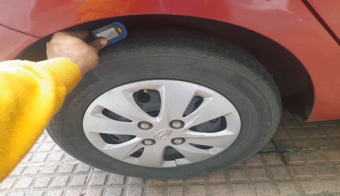 2011 Hyundai i10 MAGNA 1.2, Petrol, Manual, 49,592 km, tyre