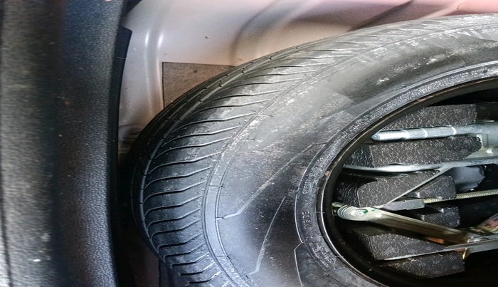 2022 MG ASTOR SHARP 1.5 MT, Petrol, Manual, 38,624 km, tyre