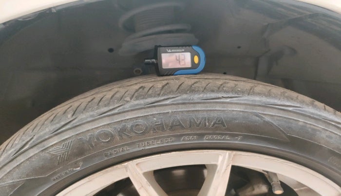 2014 Maruti Swift VXI, Petrol, Manual, 81,424 km, tyre