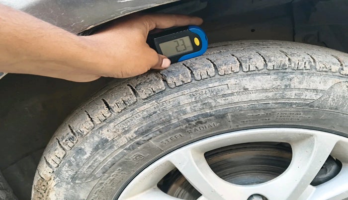 2016 Maruti Swift Dzire LXI (O), Petrol, Manual, 93,356 km, tyre