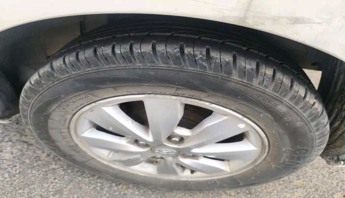 2013 Hyundai i20 SPORTZ 1.2, Petrol, Manual, 1,25,065 km, tyre