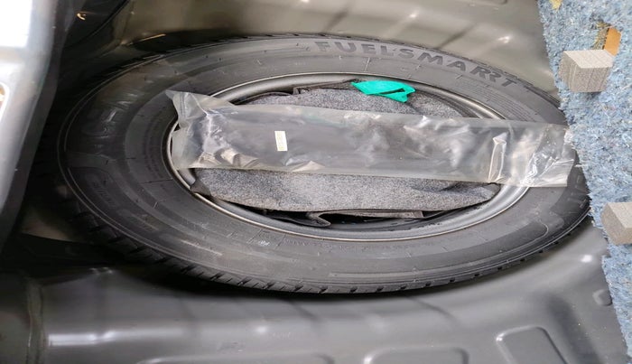 2022 Hyundai NEW SANTRO SPORTZ MT, Petrol, Manual, 4,813 km, tyre