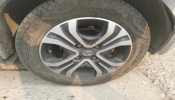 2019 Tata Tiago XZ PETROL, Petrol, Manual, 62,844 km, tyre