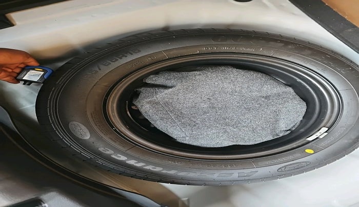 2023 KIA SONET HTK PLUS 1.2 PETROL MT, Petrol, Manual, 10,273 km, tyre