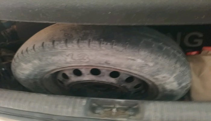 2011 Hyundai i20 SPORTZ 1.2, Petrol, Manual, 68,109 km, tyre