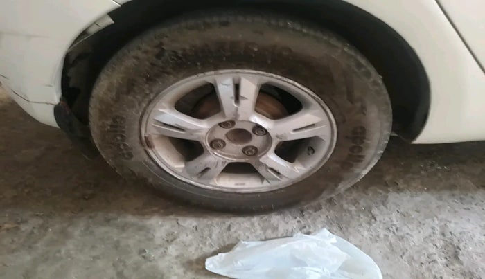 2011 Hyundai i20 SPORTZ 1.2, Petrol, Manual, 68,109 km, tyre