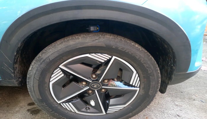 2023 Tata NEXON CREATIVE + 1.2 PETROL, Petrol, Manual, 24,667 km, tyre