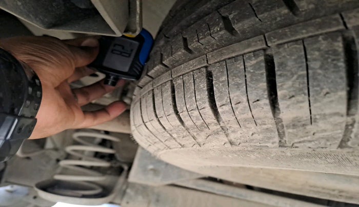 2022 Tata Harrier XZA 2.0L, Diesel, Automatic, 36,429 km, tyre