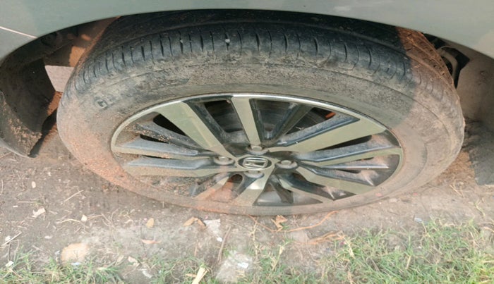 2021 Honda City 1.5L I-VTEC ZX, Petrol, Manual, 20,225 km, tyre