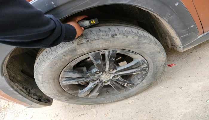 2018 Maruti Vitara Brezza ZDI PLUS AT DUAL TONE, Diesel, Automatic, 1,19,530 km, tyre