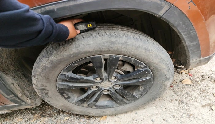 2018 Maruti Vitara Brezza ZDI PLUS AT DUAL TONE, Diesel, Automatic, 1,19,530 km, tyre