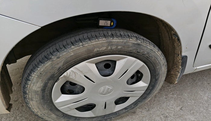 2014 Maruti Wagon R 1.0 VXI, Petrol, Manual, 1,09,307 km, tyre