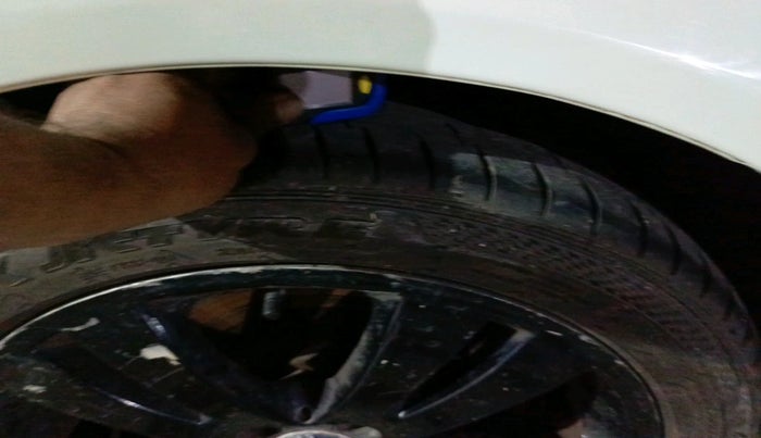 2010 Mercedes Benz C Class 250 CGI ELEGANCE, Petrol, Automatic, 43,994 km, tyre