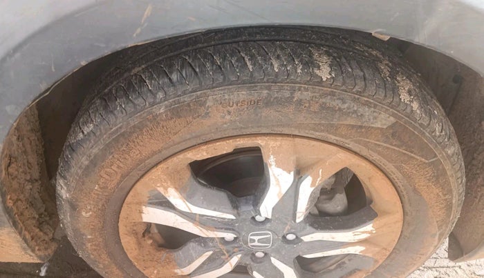 2017 Honda WR-V 1.2L I-VTEC VX MT, Petrol, Manual, 47,563 km, tyre