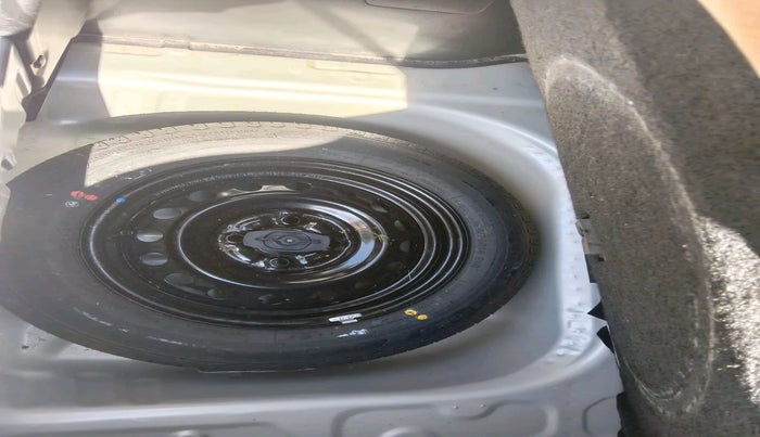 2023 Maruti Celerio VXI, Petrol, Manual, 10,572 km, tyre