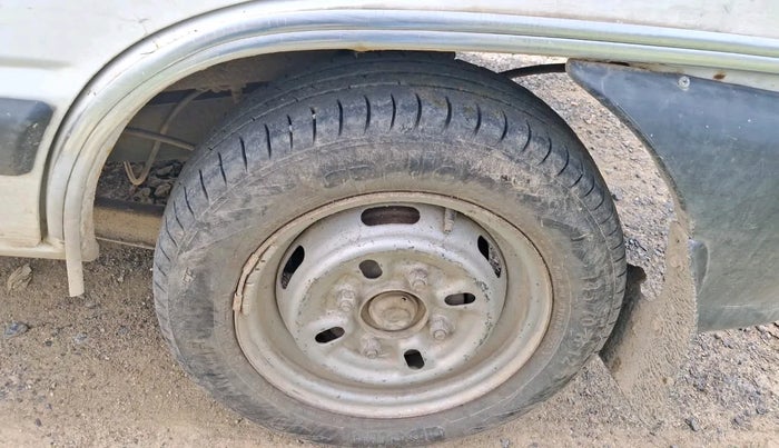 2010 Maruti 800 AC, Petrol, Manual, 48,749 km, tyre