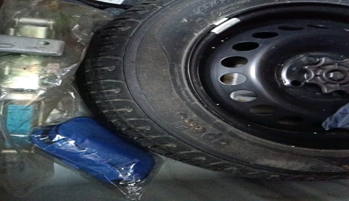 2018 Hyundai Grand i10 SPORTZ 1.2 KAPPA VTVT, Petrol, Manual, 28,477 km, tyre