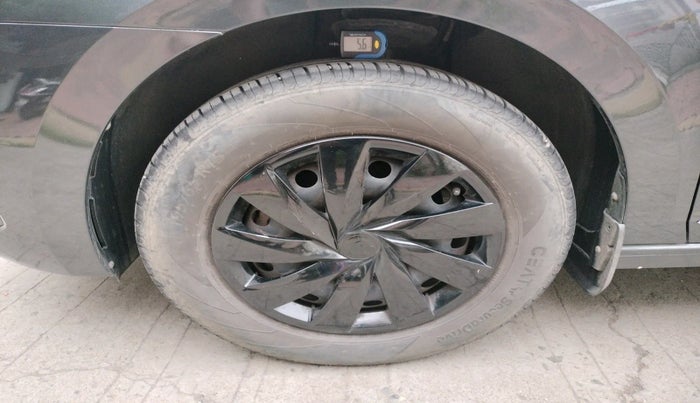 2022 Skoda SLAVIA ACTIVE 1.0L TSI MT, Petrol, Manual, 10,808 km, tyre